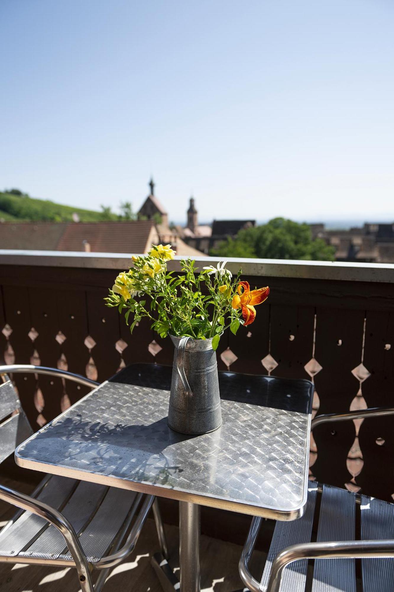 Riesling - Vue Imprenable Sur Le Vignoble - Renove Recemment - Parking Gratuit Riquewihr Exterior foto